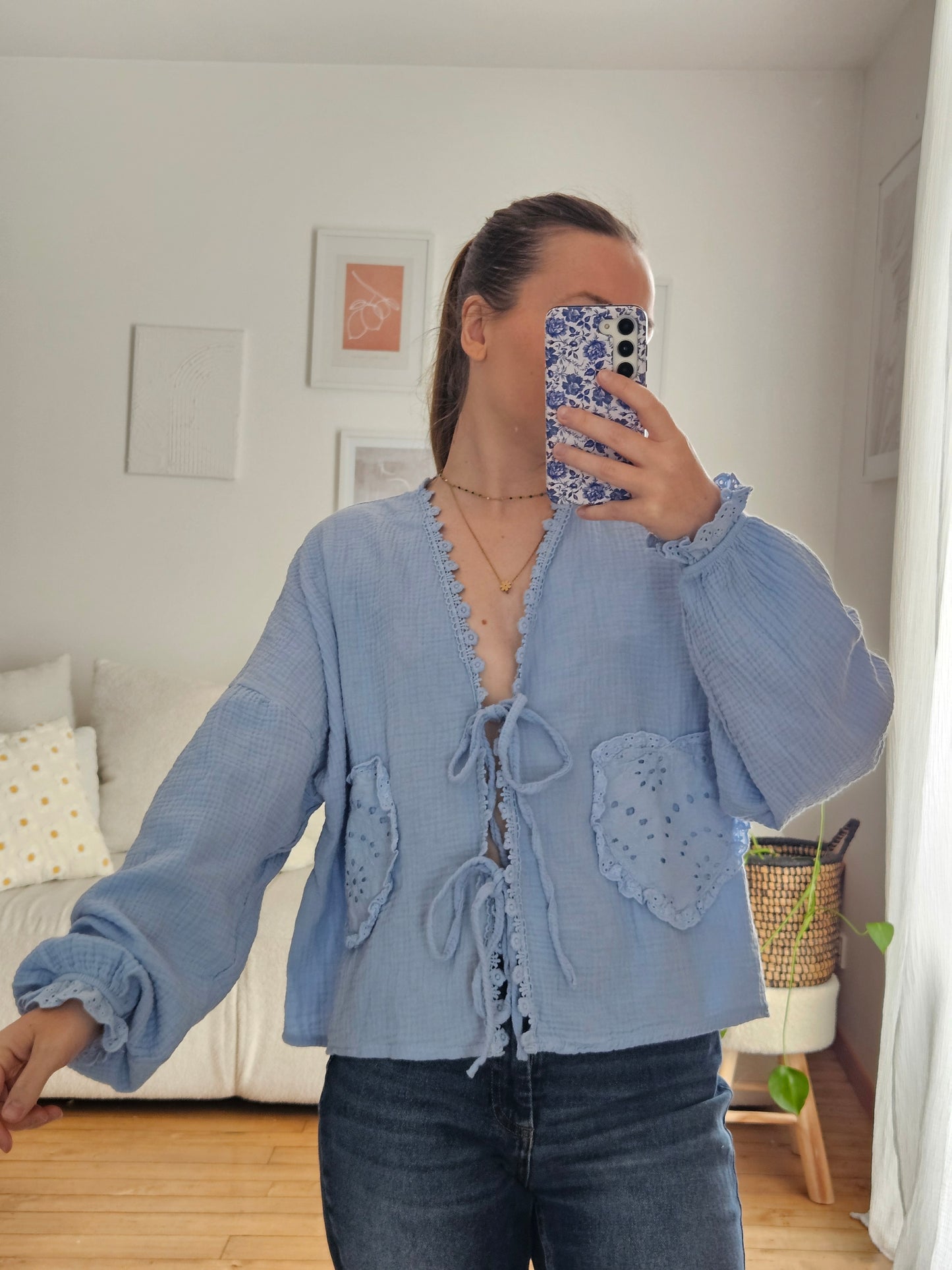 Blouse à nouer bleu ciel