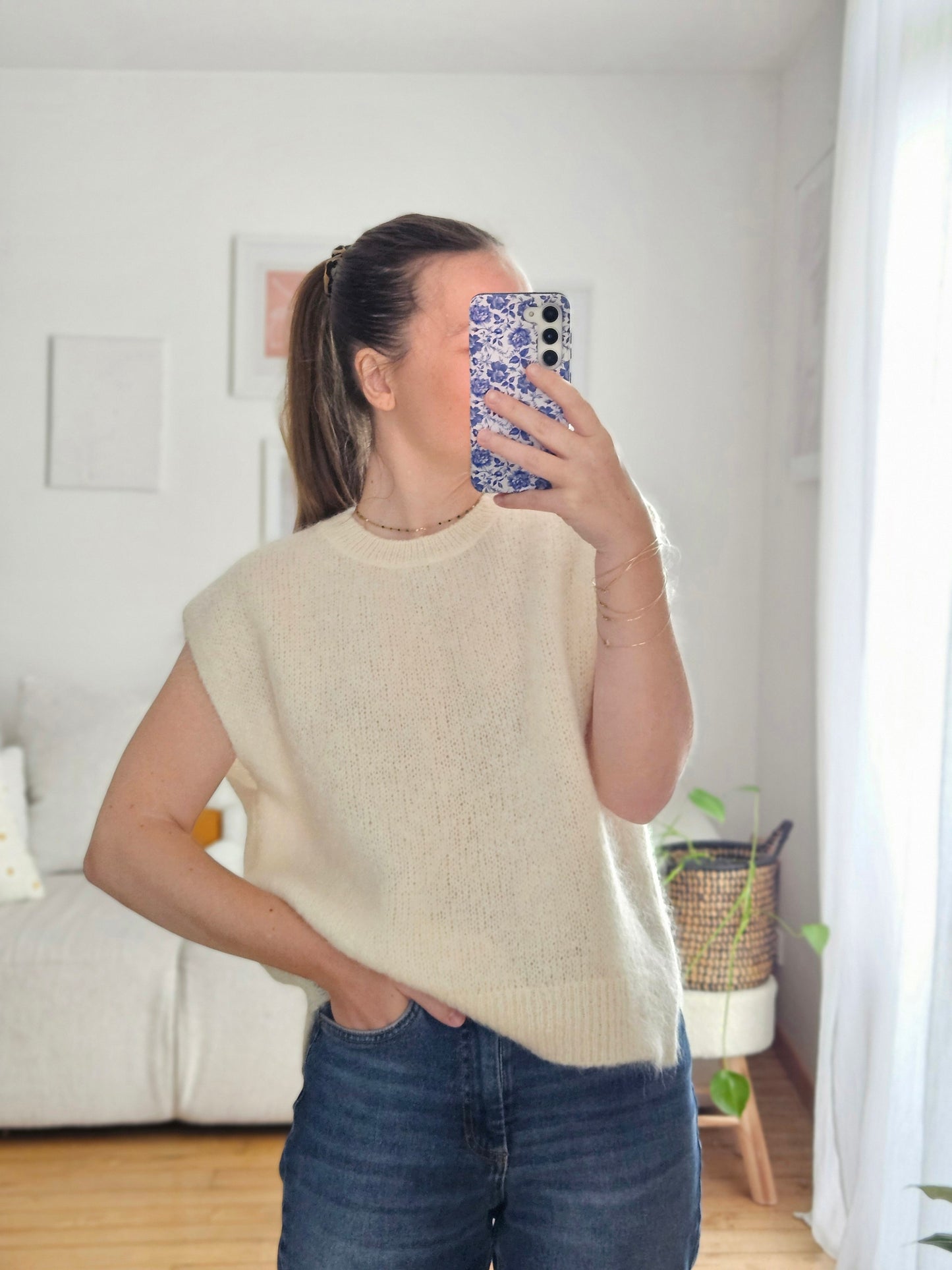 Pull sans manche crème